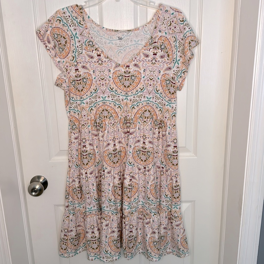 EUC SO Mid Length Tiered Dress